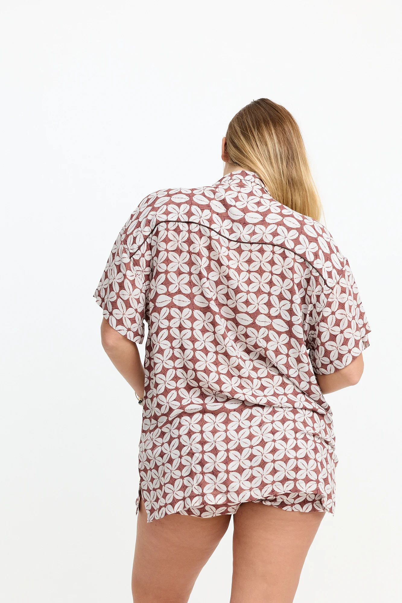 Aloha Shirt Dress - Cowrie Basket - Image 4