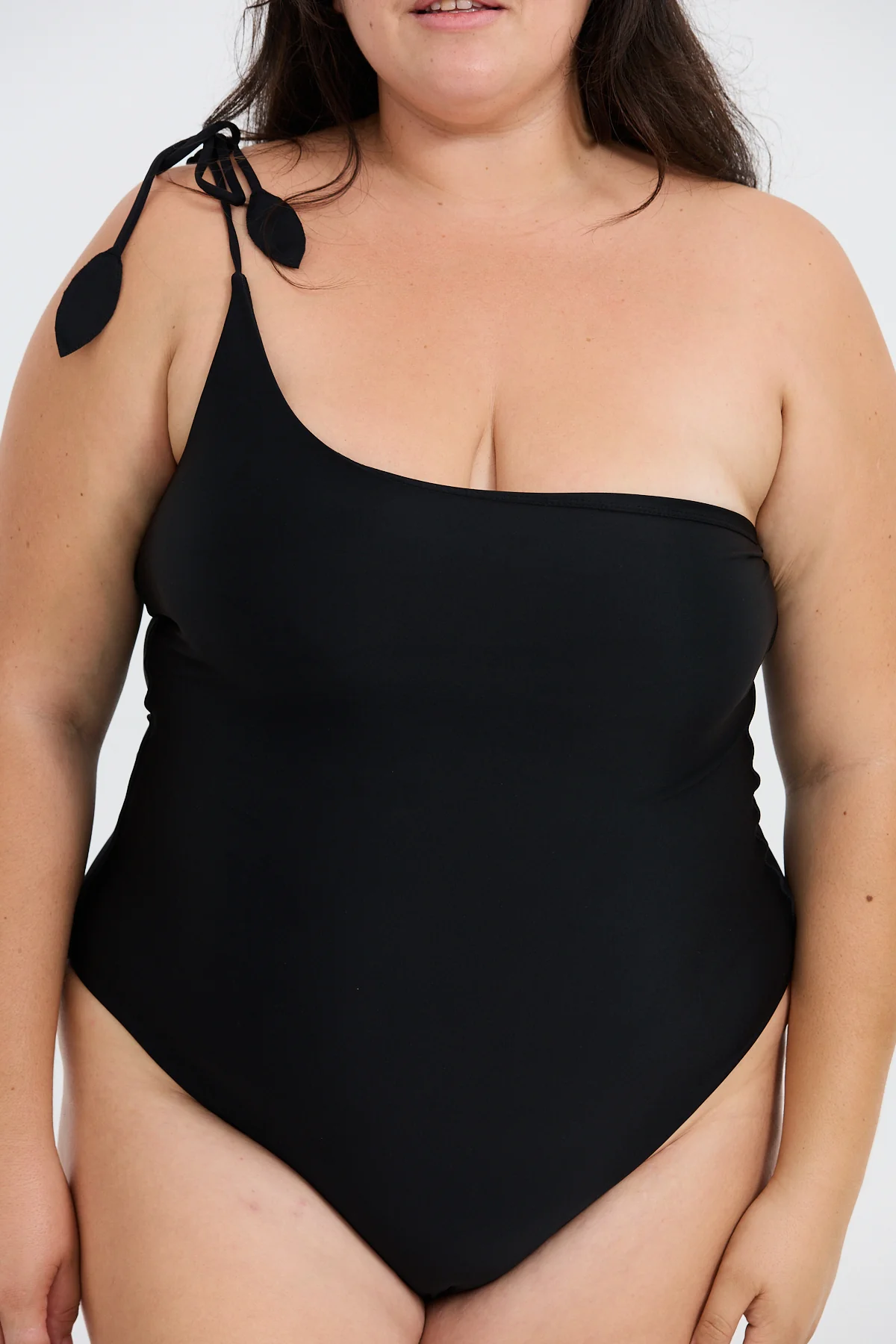 Makaio Curve One Piece - Black - Image 13